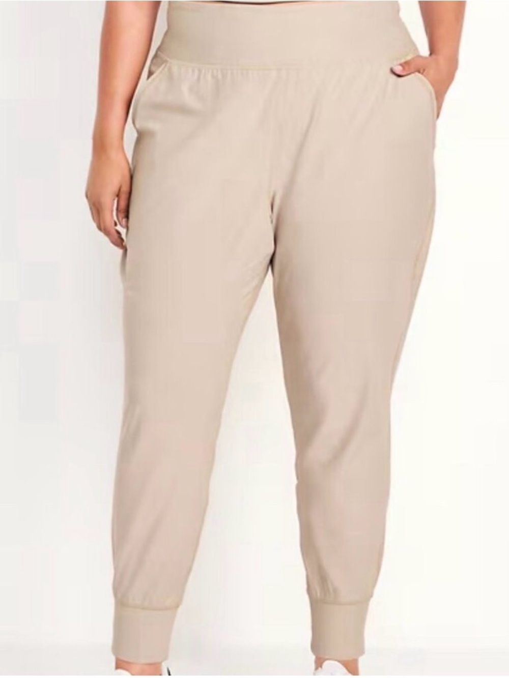 Old Navy XXL Plus-Size Jogger Pants in Beige